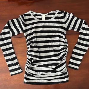 H&M Maternity Long Sleeve Shirt